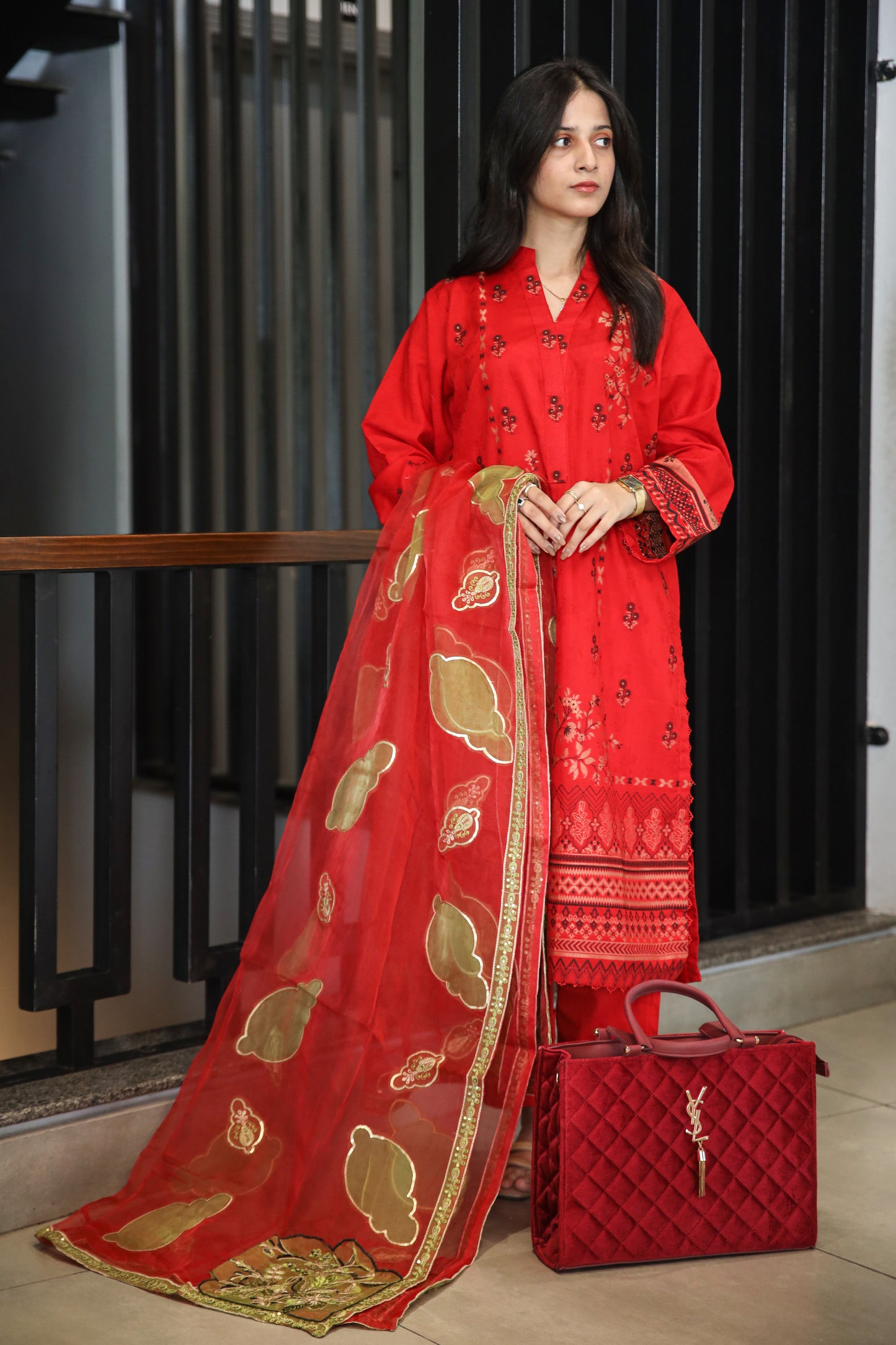 Brosha Lawn with Fancy Organza Dupatta