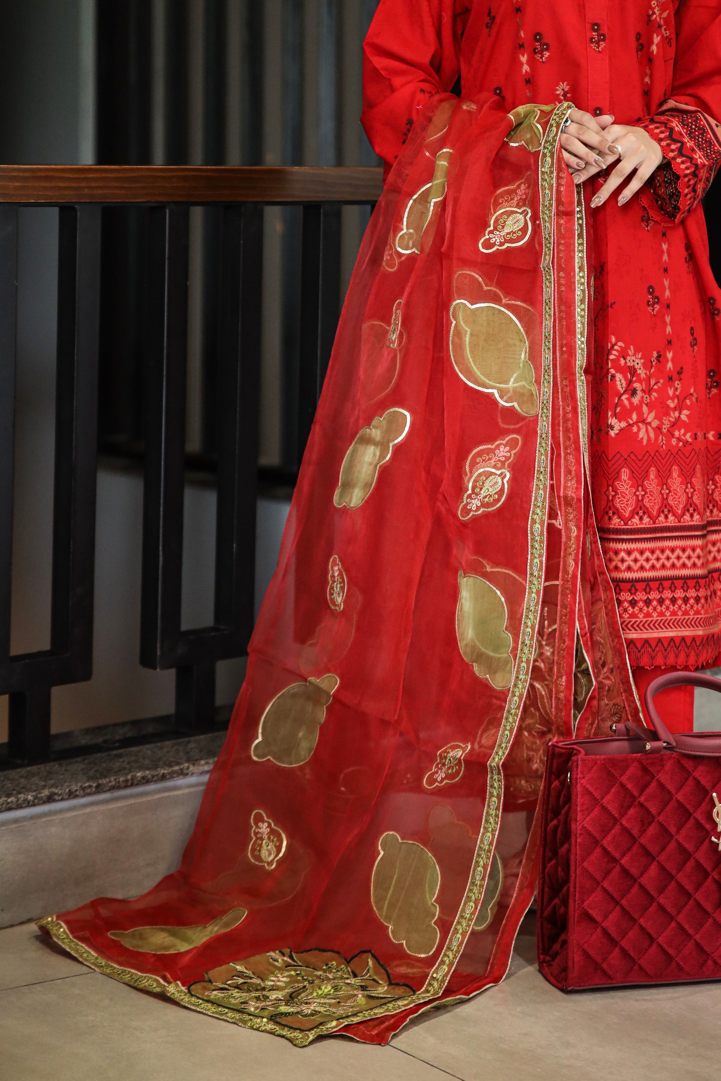 Brosha Lawn with Fancy Organza Dupatta