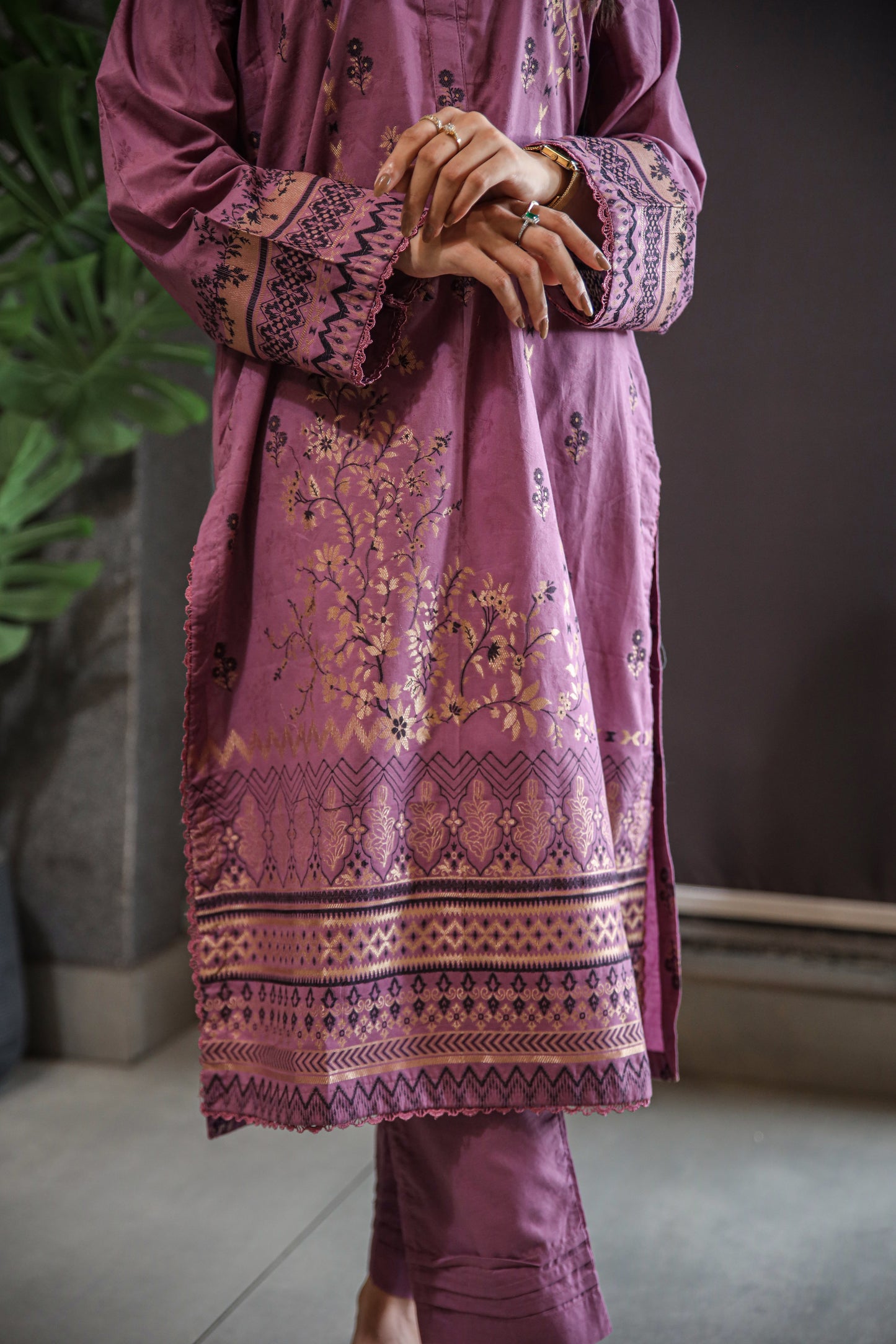 Brosha Lawn with Fancy Organza Dupatta
