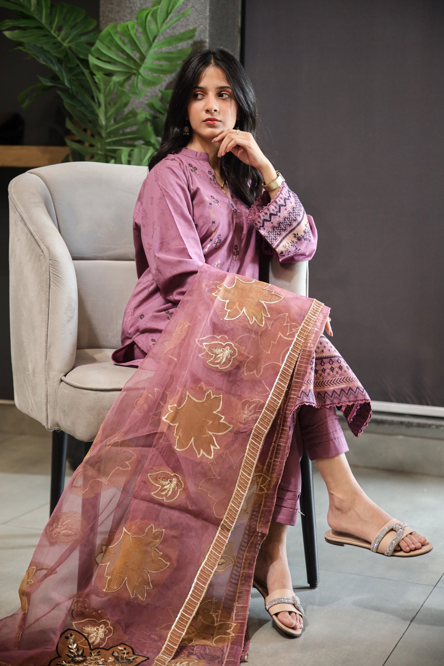 Brosha Lawn with Fancy Organza Dupatta