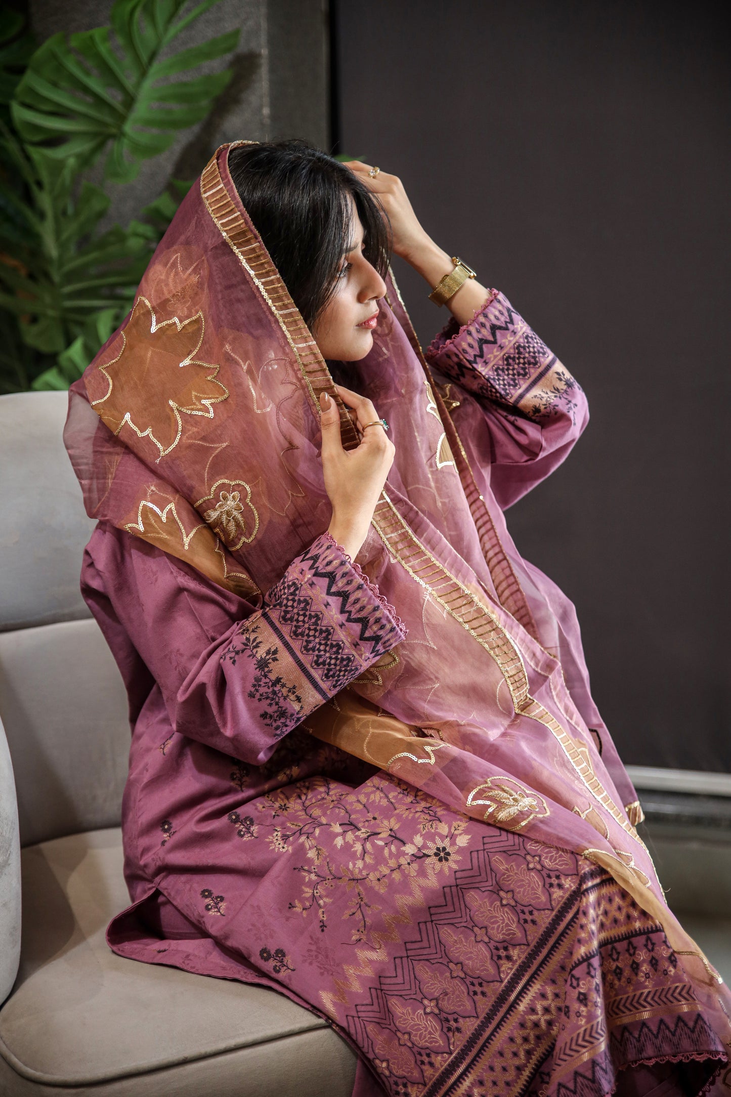Brosha Lawn with Fancy Organza Dupatta