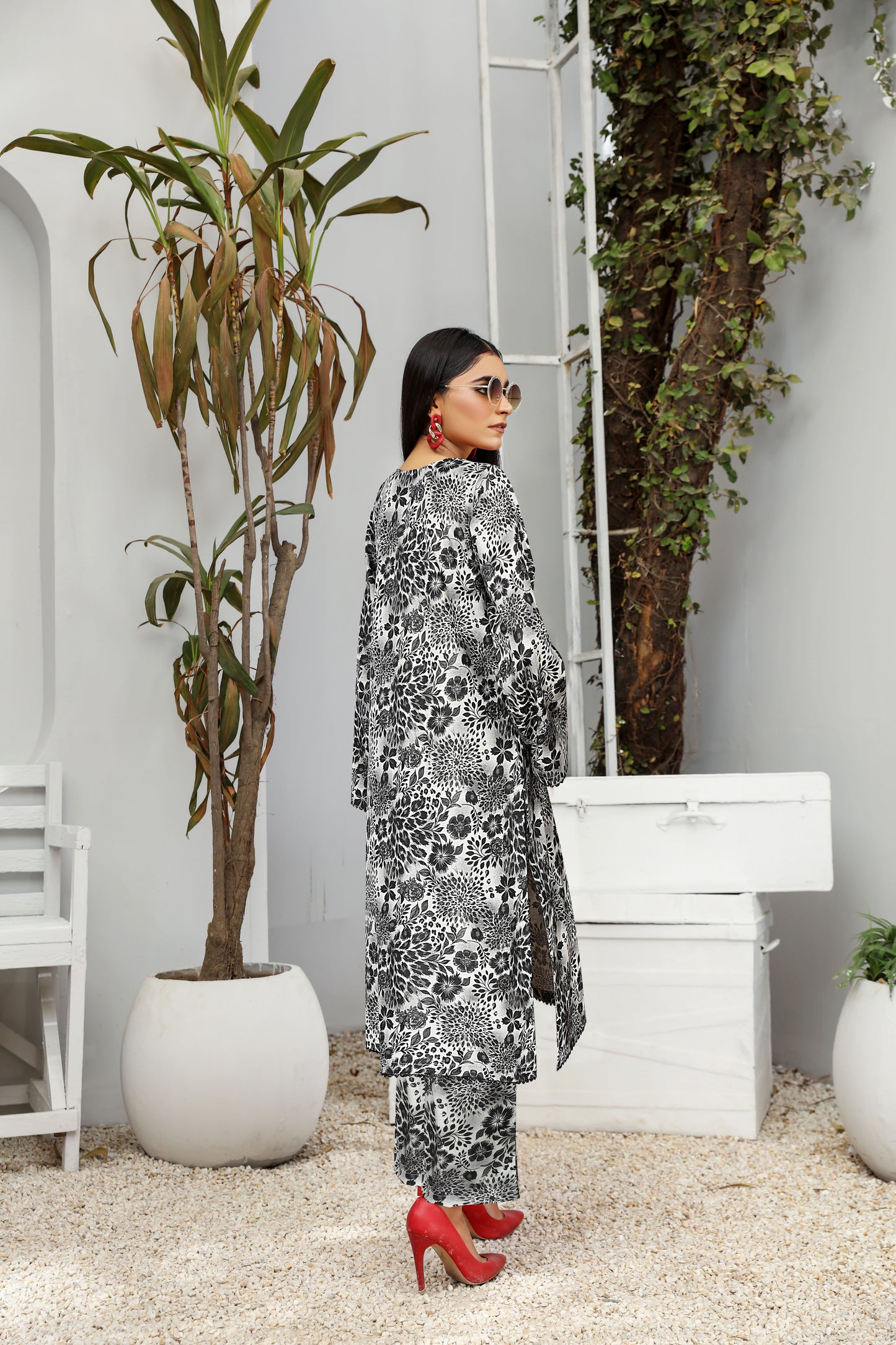 Khaddar 2 Piece Printed All Over Matching Separate