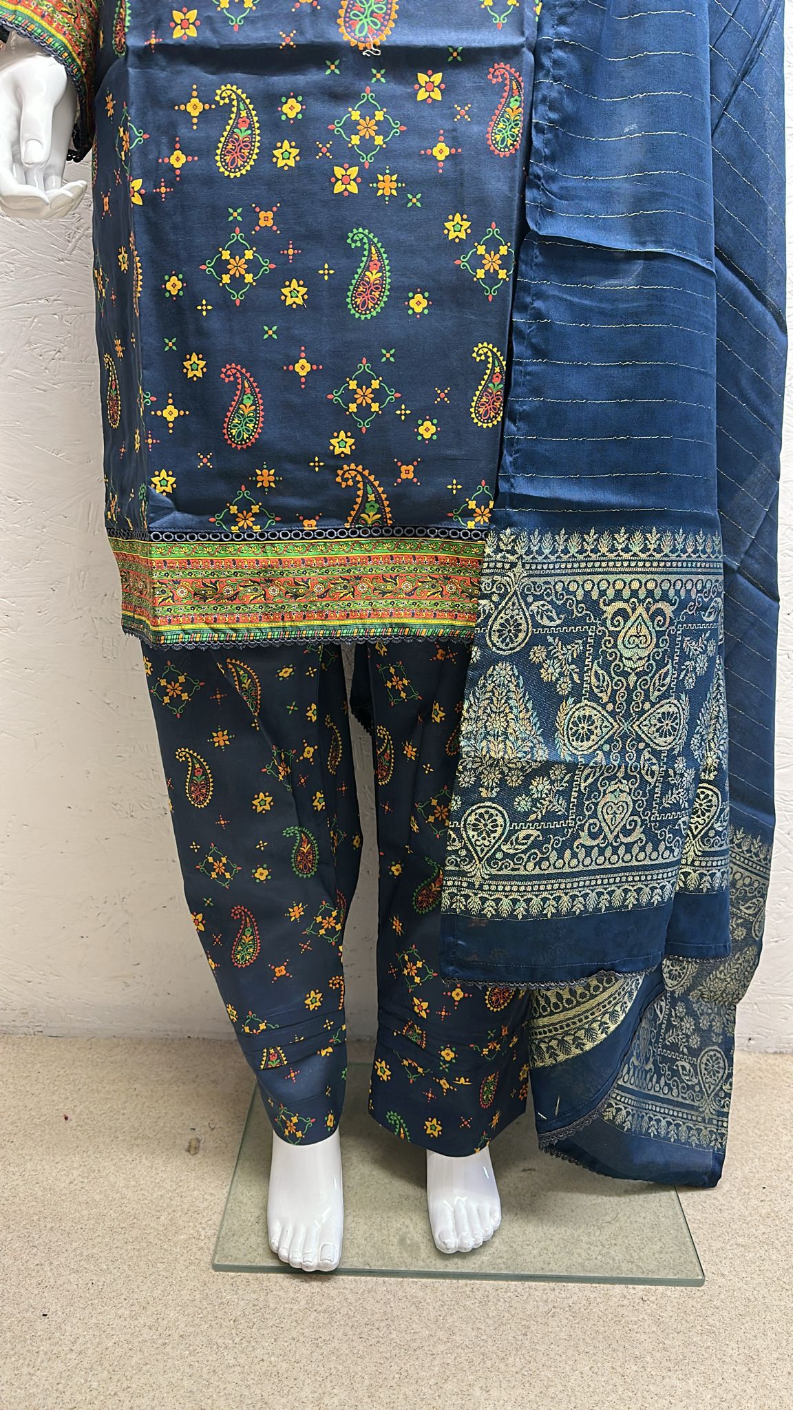 Luxury Lawn 3 Piece with Matching Trouser and Banarsi Dupatta