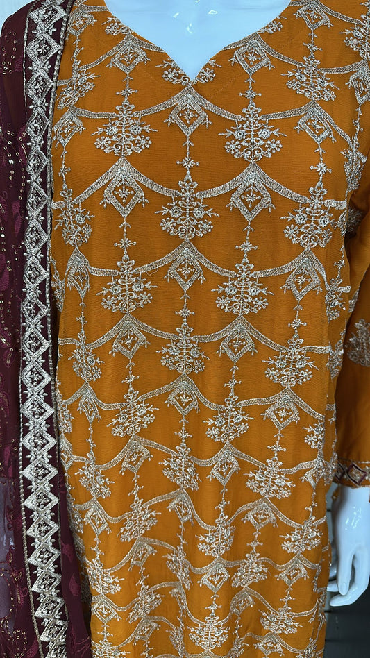 Breeze Exclusive Embriodery Shirt with Raw Silk Trouser and Embriodery Contrast Dupatta