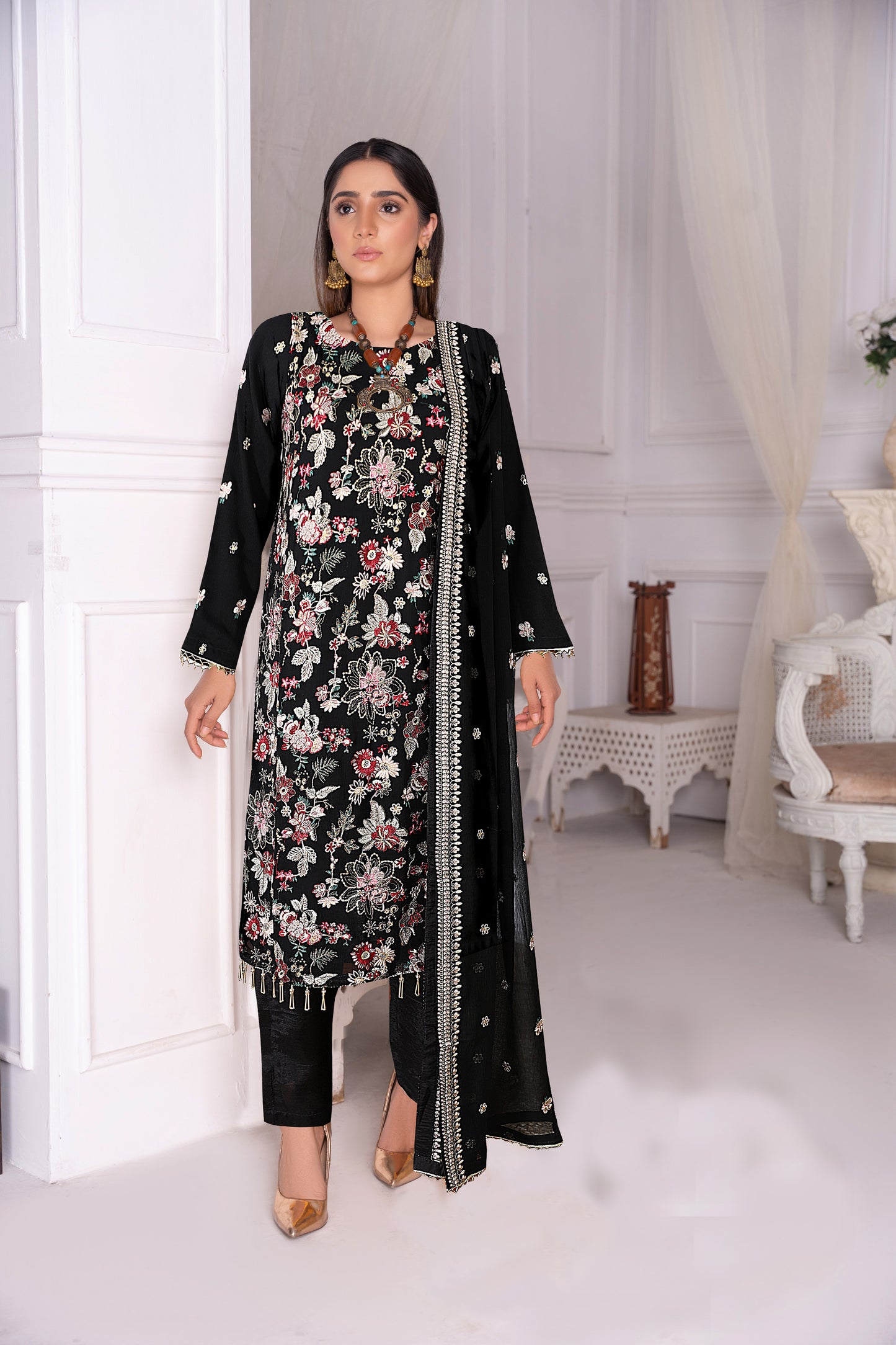 Breeze Exclusive Embriodery Shirt with Raw Silk Trouser and Embriodery Dupatta