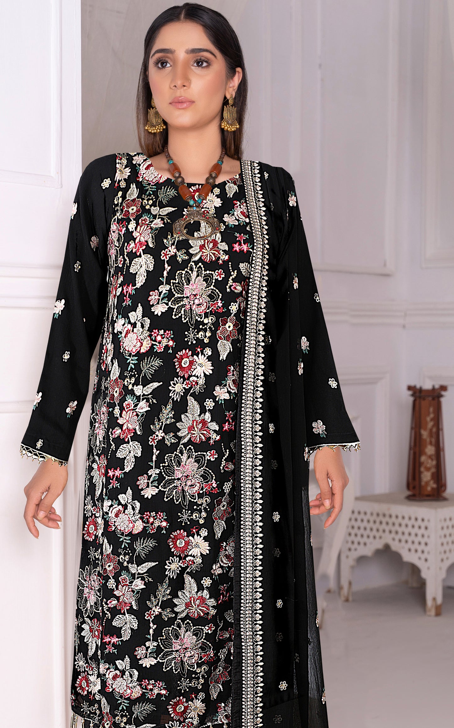 Breeze Exclusive Embriodery Shirt with Raw Silk Trouser and Embriodery Dupatta