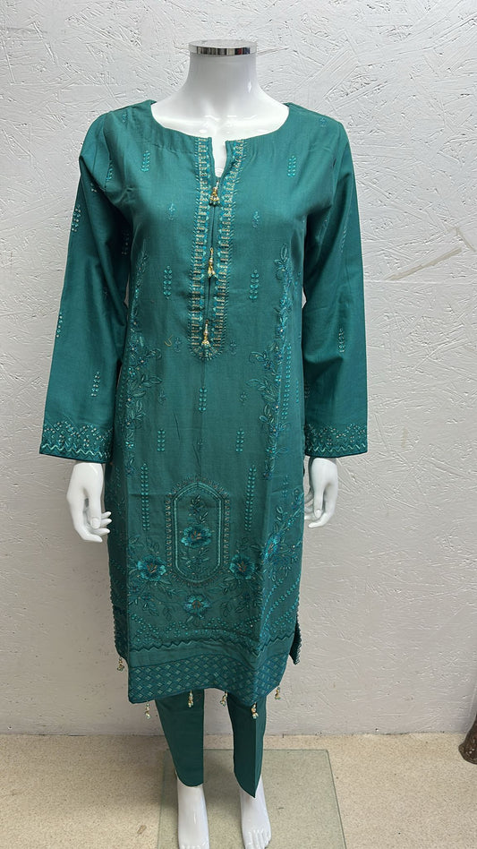 Khaddar 3 Piece Breeze Style with Plain Trouser and Printed Khaddar Dupatta