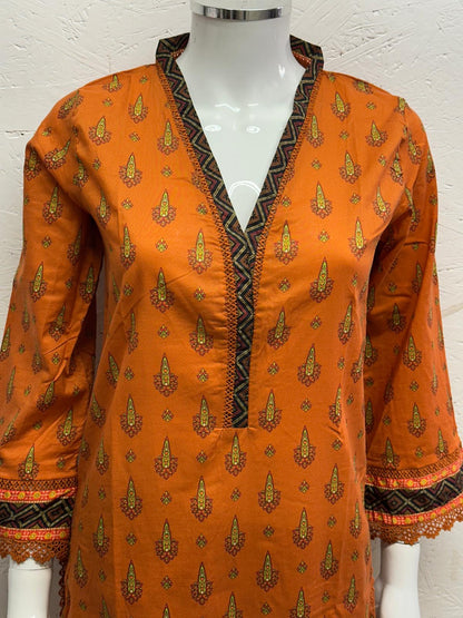 Luxury Lawn 3 Piece with Matching Trouser and Banarsi Dupatta